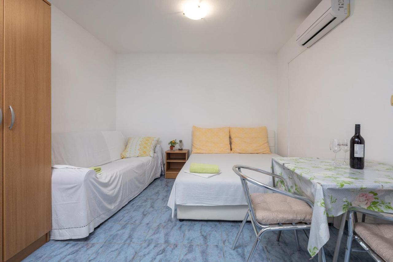 Beach Apartments "Bili Cvitak" Duće Eksteriør billede