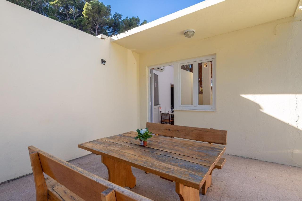 Beach Apartments "Bili Cvitak" Duće Eksteriør billede