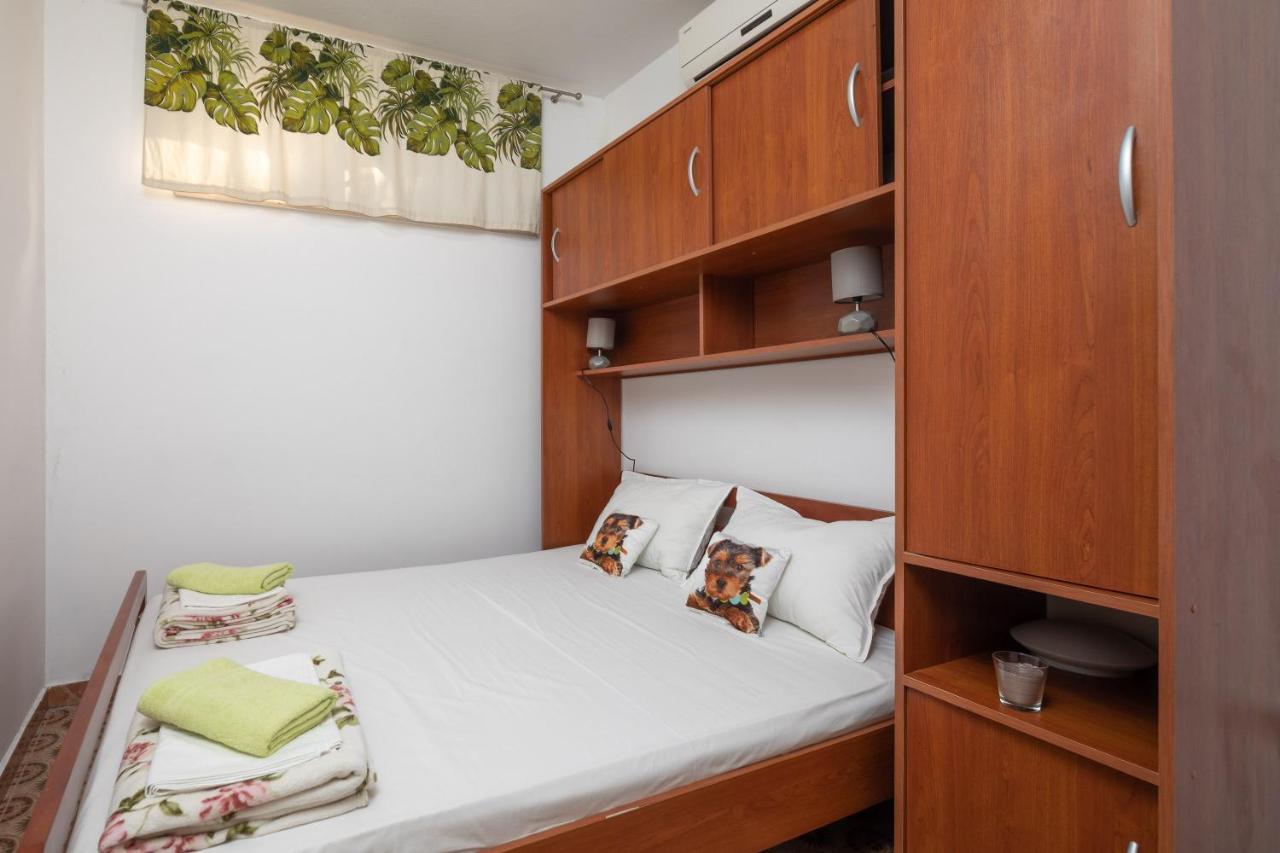 Beach Apartments "Bili Cvitak" Duće Eksteriør billede