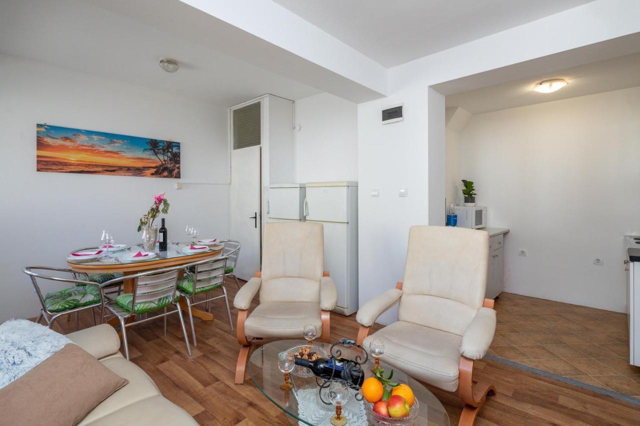 Beach Apartments "Bili Cvitak" Duće Eksteriør billede