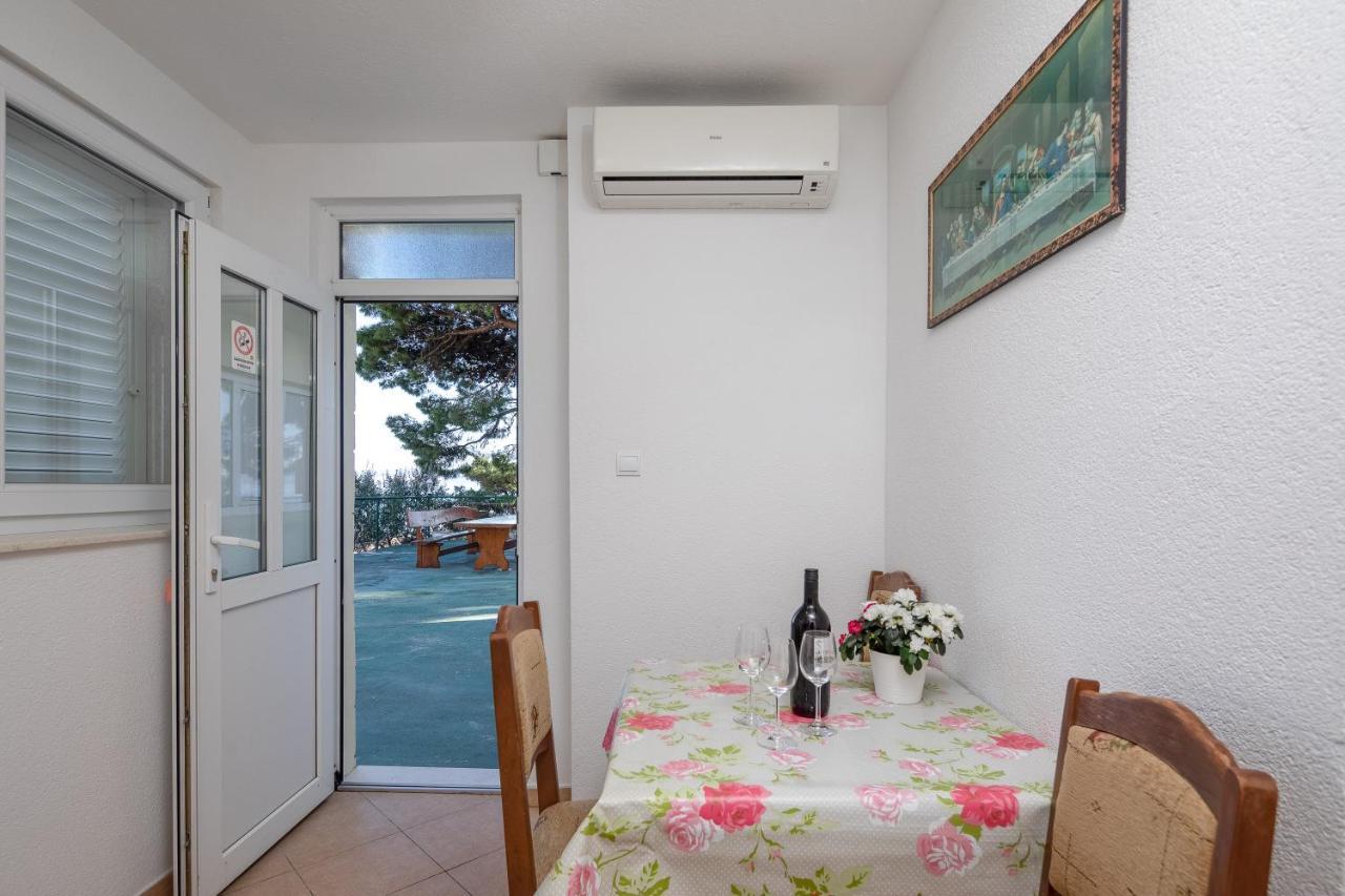 Beach Apartments "Bili Cvitak" Duće Eksteriør billede