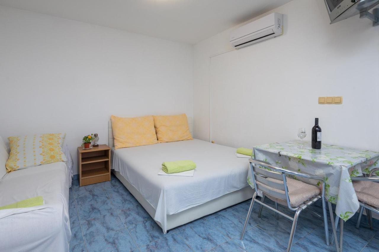 Beach Apartments "Bili Cvitak" Duće Eksteriør billede